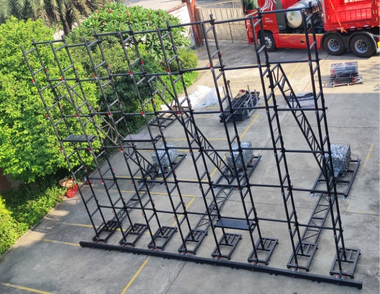 Extended Base LED Ground Support Solution for High Screen Walls