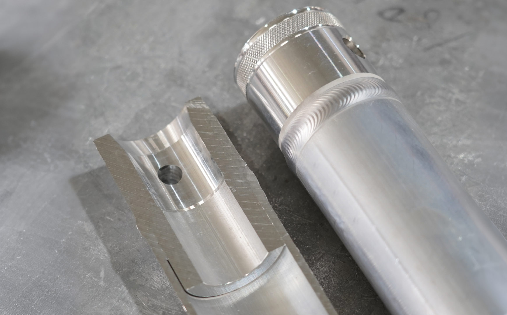 High-quality fish-scale welding on aluminum truss tube by certified welders