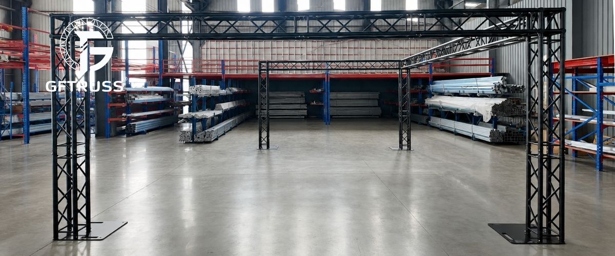 Complete aluminium modular event truss system